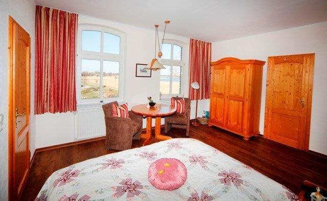 Hotel/Pension Bradhering Ahrenshoop Dış mekan fotoğraf