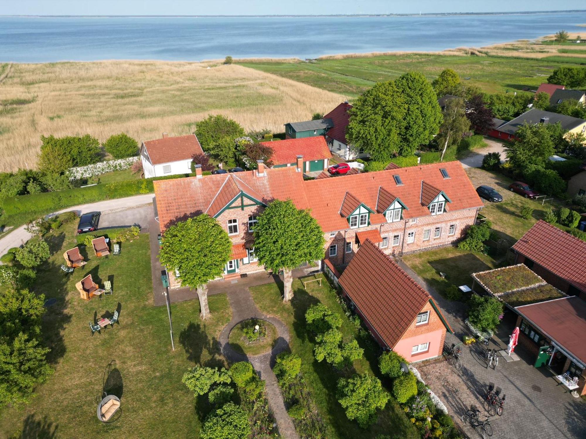 Hotel/Pension Bradhering Ahrenshoop Dış mekan fotoğraf